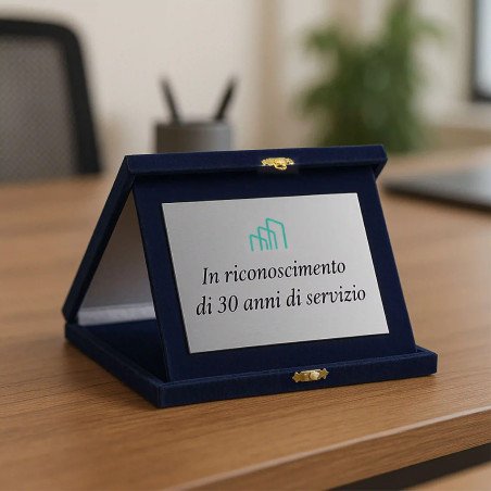 Targa Commemorativa con Astuccio Scatolato in Velluto Blu | Ordina