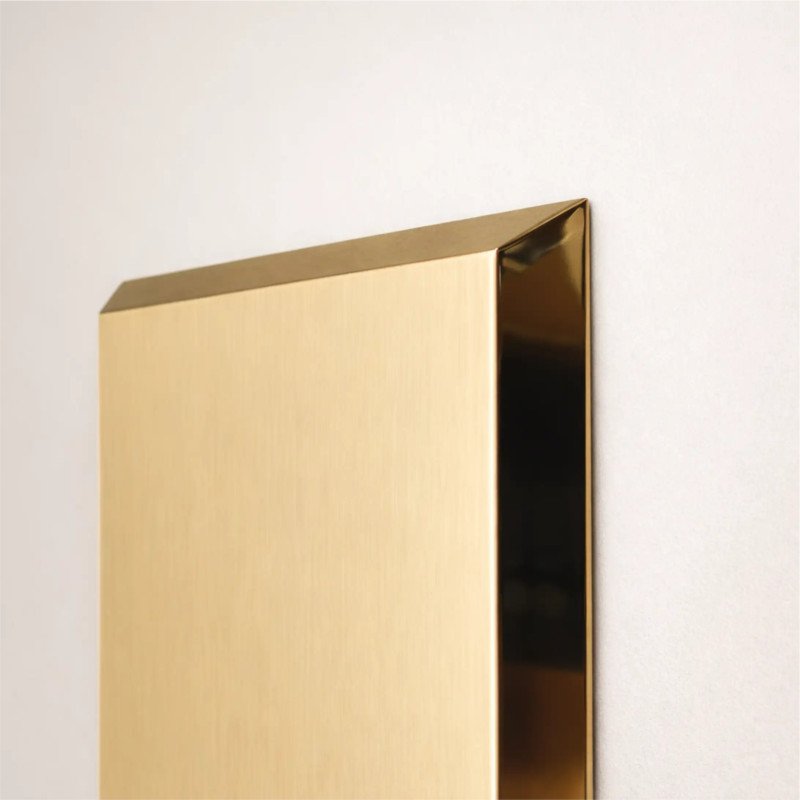 Orvia | Targa In Ottone Scatolato Satinato Con Bordo Lucido