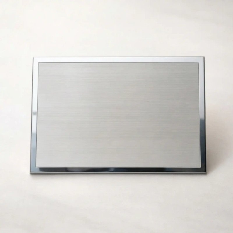 Targa in alluminio satinato bordo lucido