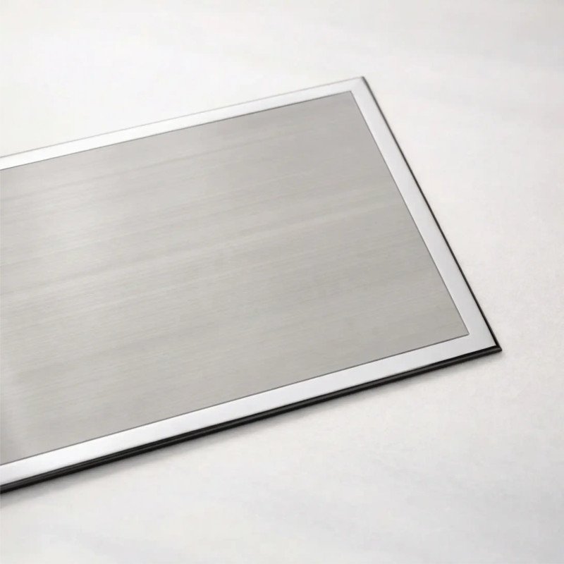 Targa in alluminio satinato bordo lucido