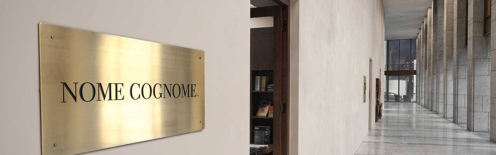 Targa in ottone per ingressi professionali